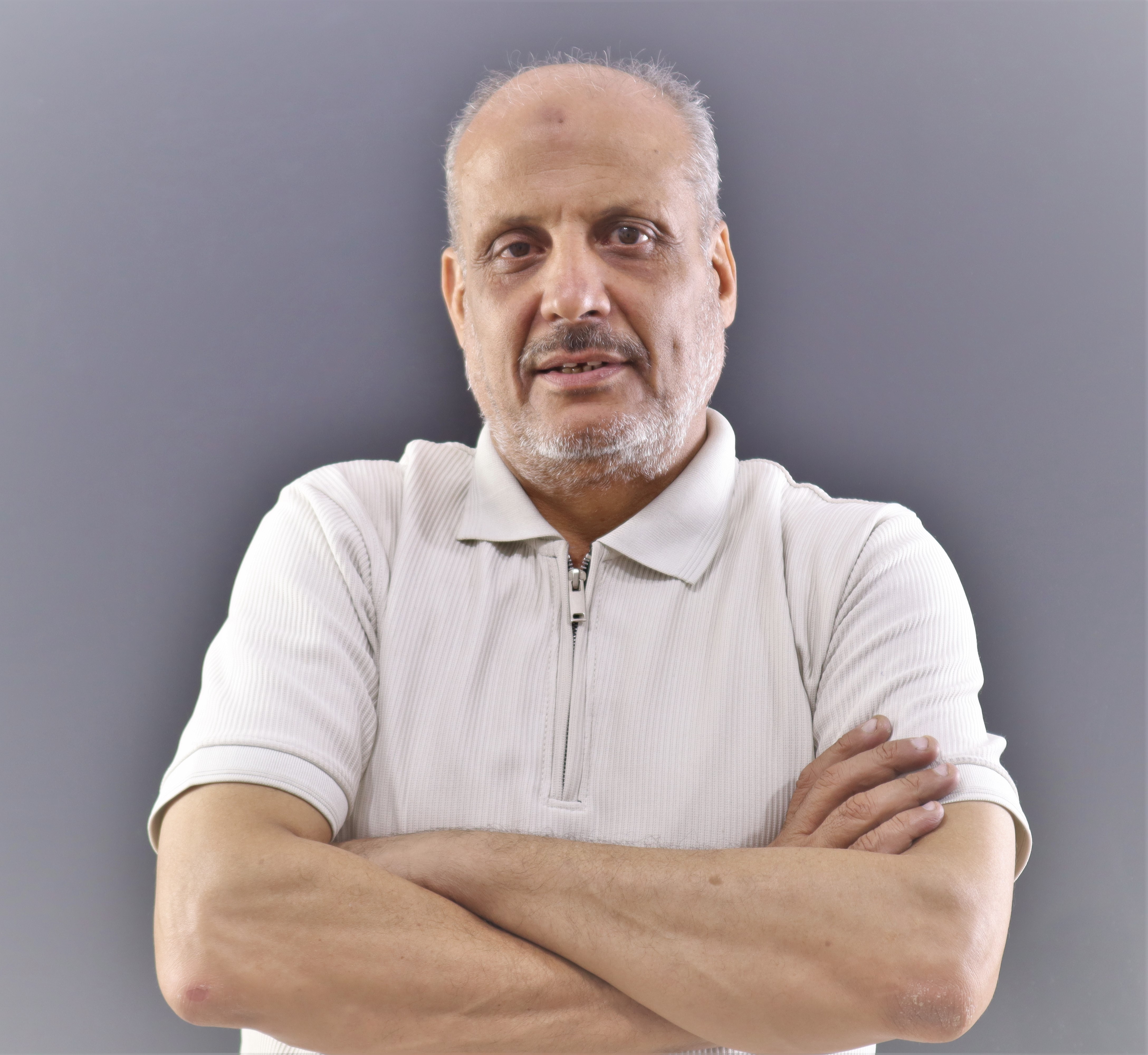 الشهر الاول للصف الاول الاعدادي مستر خالد عبدالعزيز ( علوم )